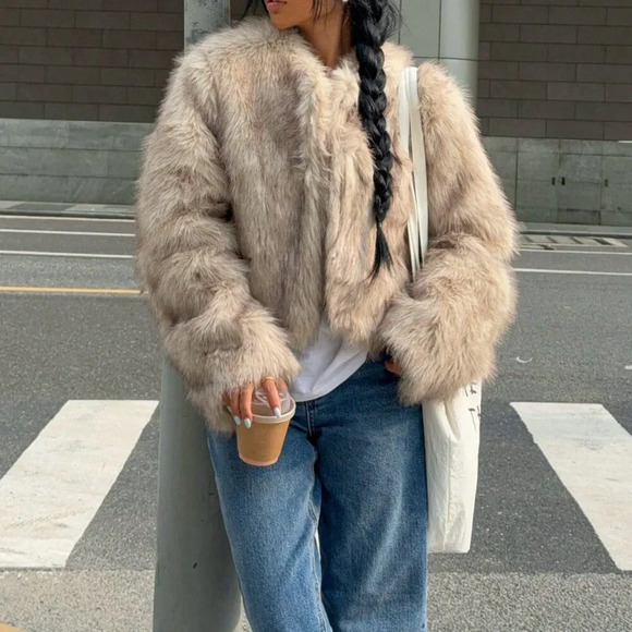 Khaki Casual Women's Long Sleeve Faux Fur Jacket - Picture 6 of 6